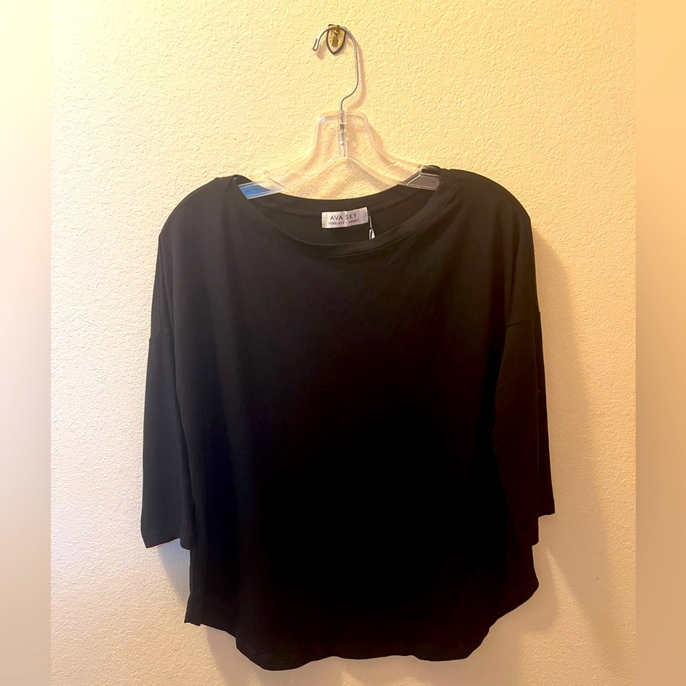 Fighting Eel / Ava Sky NWT Top Mami Black S